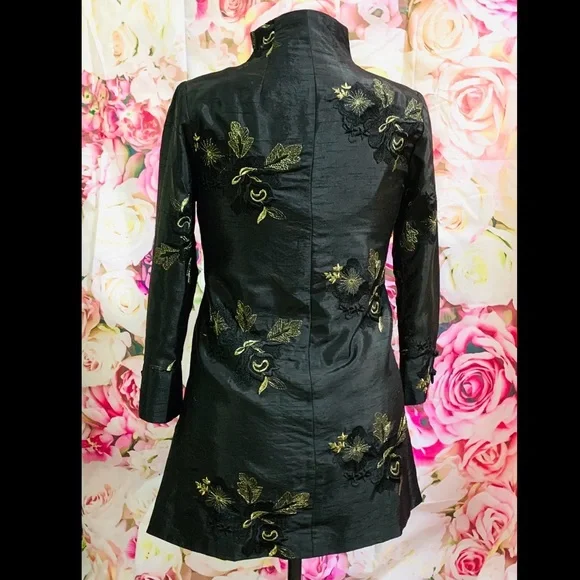 Chinese Style Black Silk Floral Women's Jacket - Picture 5 of 6